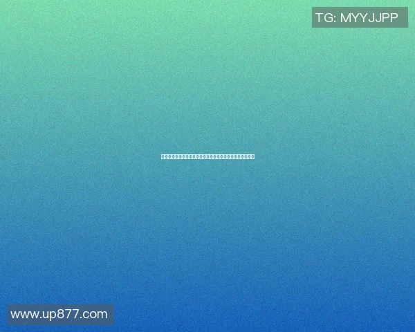 足球明星挑战羽毛球赛场展现多才多艺的运动魅力与竞技精神